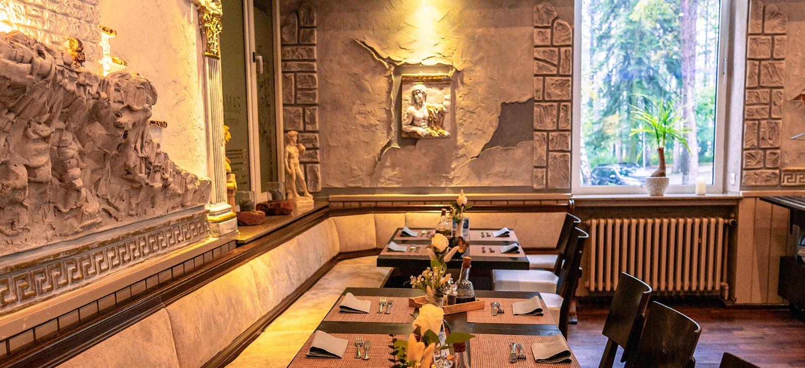 Stini Yiamas Innenansicht